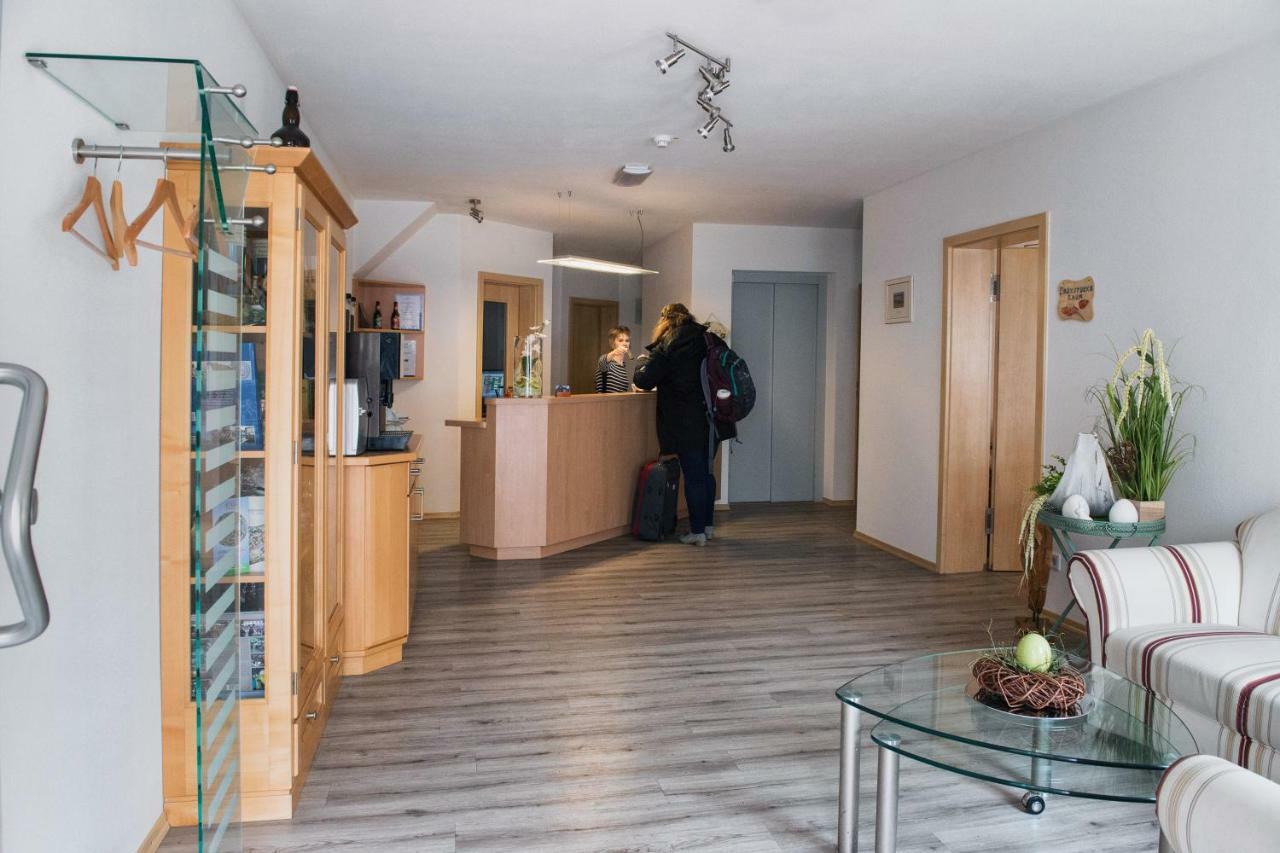 Hotel Garni Hopfengold Вольнцах Экстерьер фото